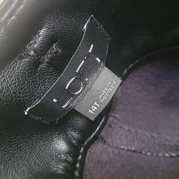 NEW! ANN TAYLOR LOFT Black Faux Leather Flat Front Pants 14T. - Picture 5 of 5